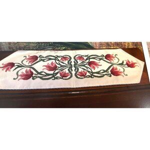 April Tulips Cross Stitch Pattern By Rosewood Manor Elegant Floral Table Runner